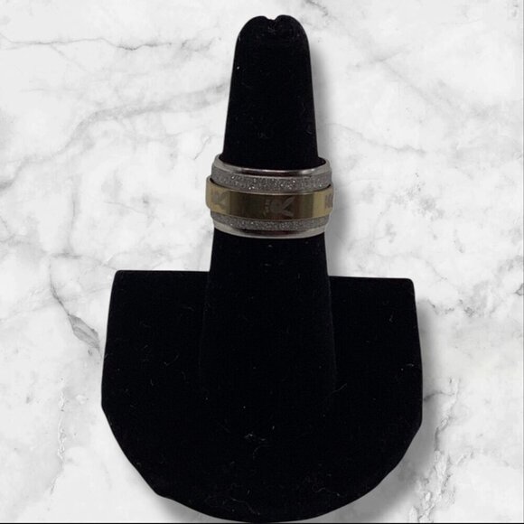 Bunny Logo Stainless Steel Unisex Gold Tone Ring With Textured Finish Size‎ 7 - Picture 5 of 7